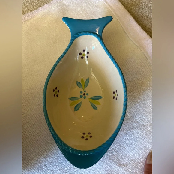 Temp-Tations presentable, Old World
Oceanfetti 3 fish severing bowl set - Picture 5 of 10